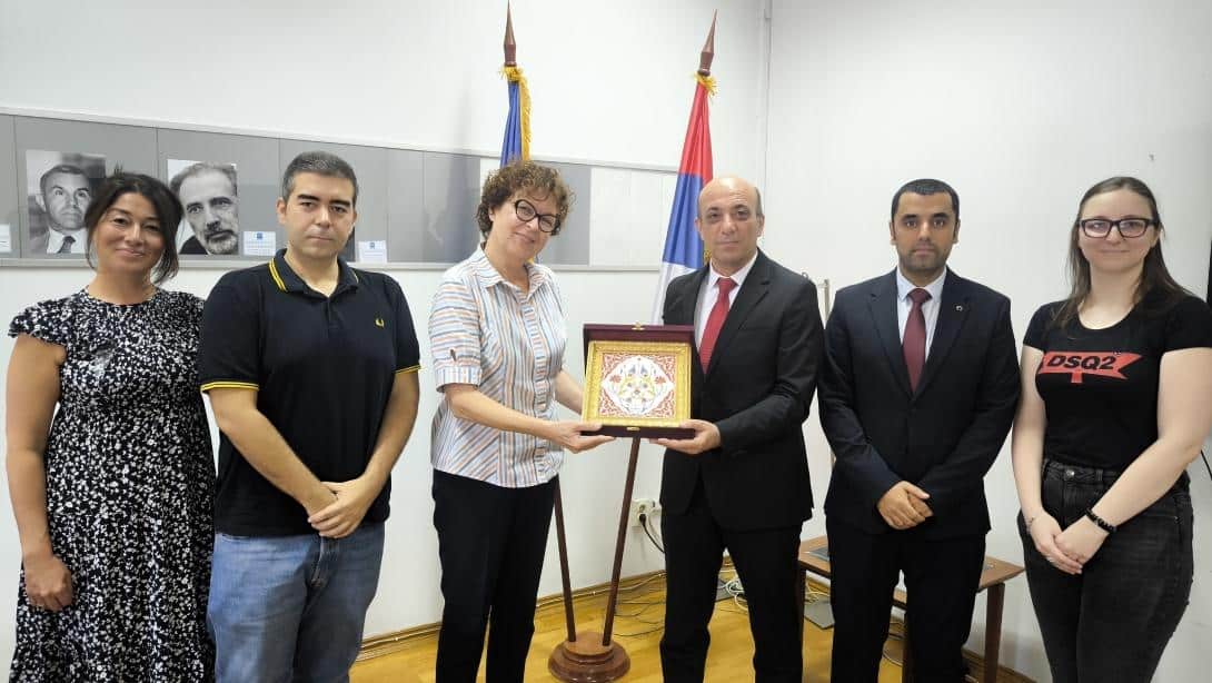 Belgrad Üniversitesi Siyasal Bilimler Fakültesi Dekanı Prof. Dr. Maja Kovačević makamında ziyaret edildi